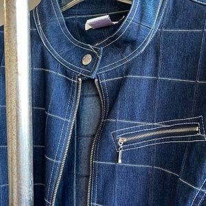 Beautiful Denim Jacket. Size L.